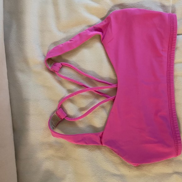 Lululemon - Free to be bra - size 4 - Picture 2 of 2
